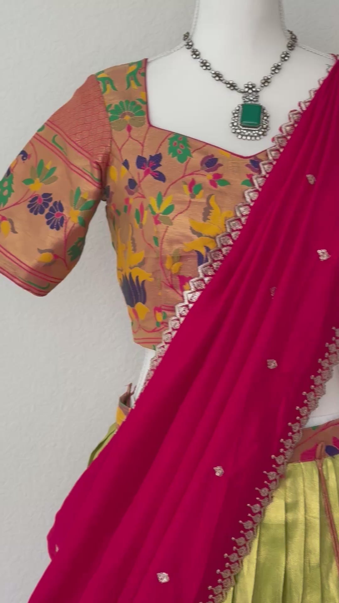 Pythani tissue lehanga